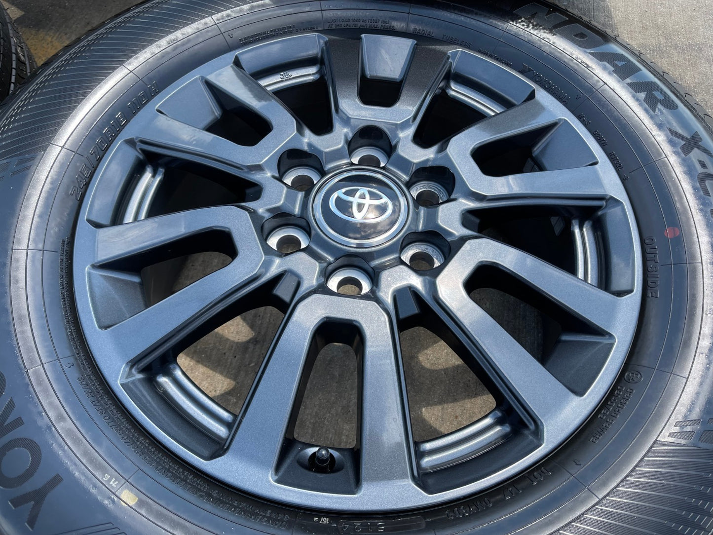 18" Toyota Land Cruiser OEM wheels rims 95953 Tundra Sequoia 2024 2025 2026 NEW