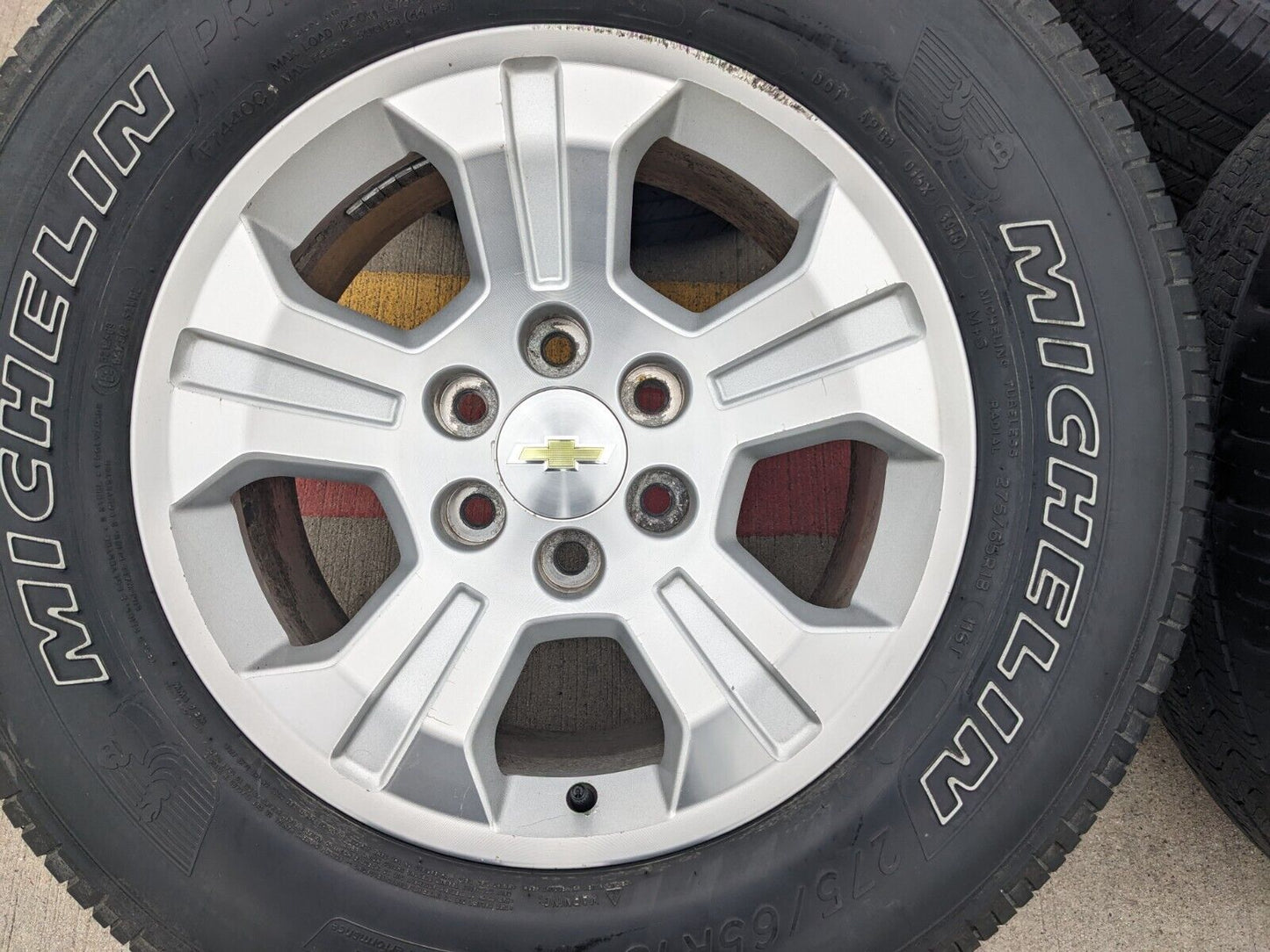 18" Chevy Tahoe Suburban Z71 OEM 5647 5753 wheels tires Silverado 1500