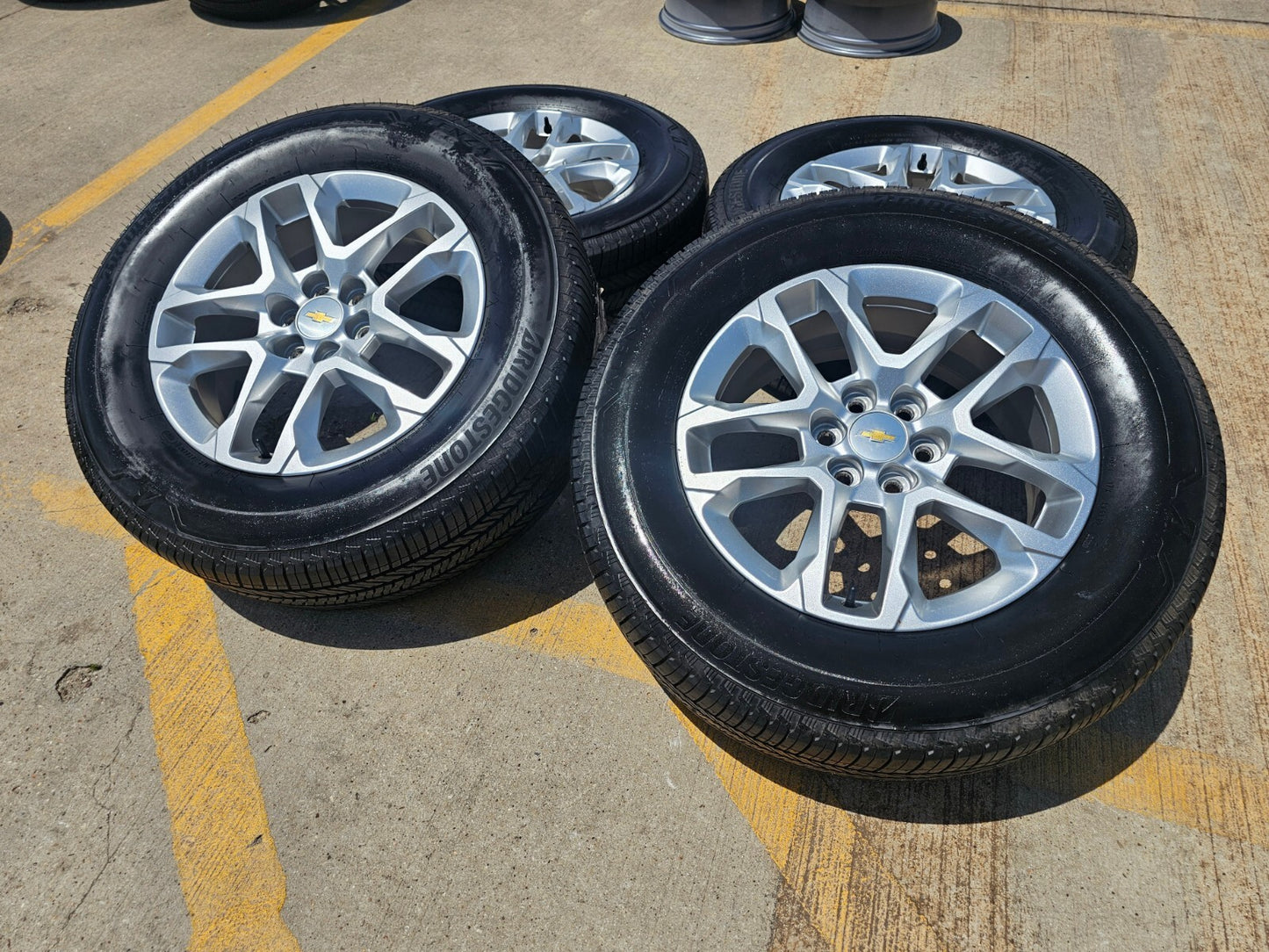 18" Chevy Traverse Blazer GMC Acadia OEM 5843 5844 wheels rims tires