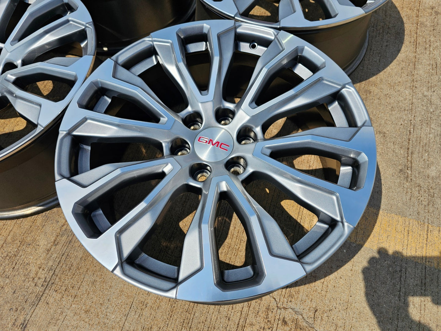 22" GMC Yukon Sierra DENALI OEM wheels rims 14025 97000 NEW