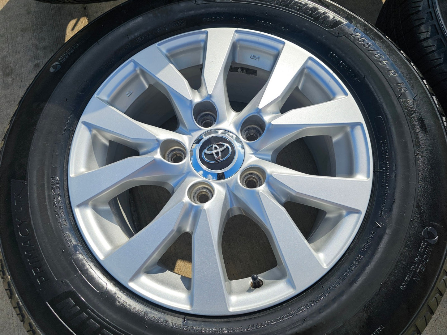 18" Toyota Land Cruiser Tundra TRD PRO OEM 75195 wheels rims SET MICHELIN NEW