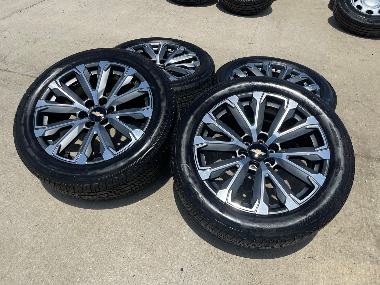22" Chevy Tahoe Silverado Suburban OEM wheels rims 2023 2024 2025 2026 2027 NEW