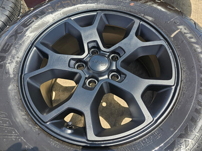 (1) 17" Jeep Wrangler Rubicon OEM 9218 wheel rim Gladiator tire NEXEN HTX2 NEW