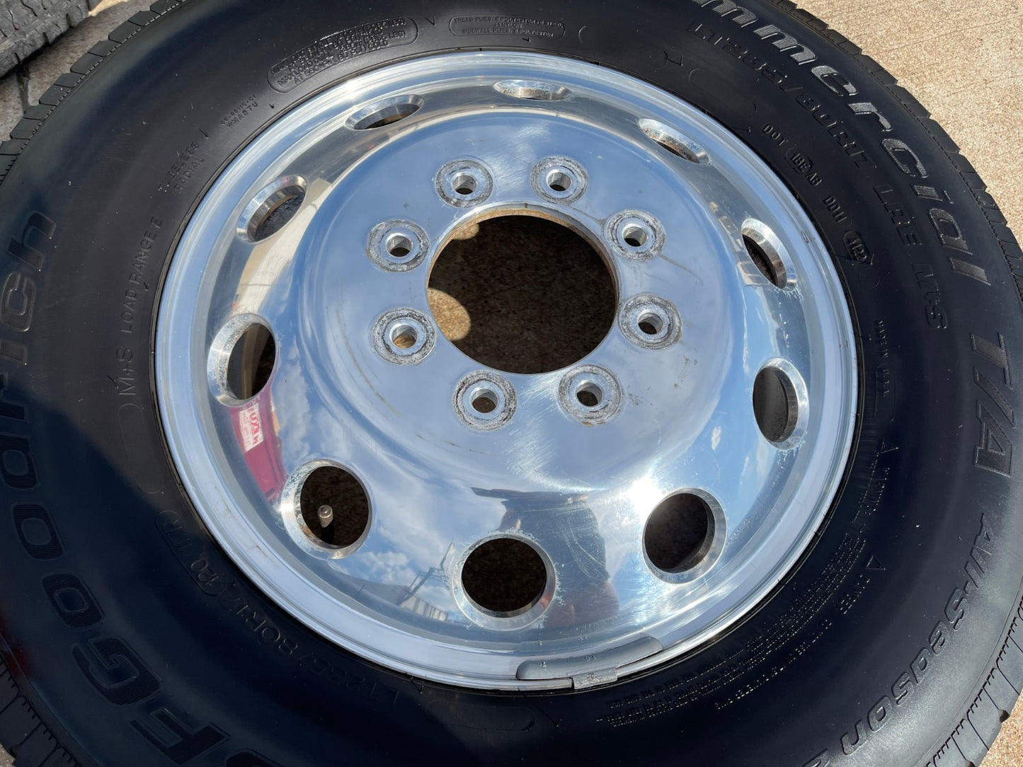 17" Dodge Ram 3500 DUALLY OEM wheel rim 2414 FRONT ALCOA 2016 2017 2018 8x165