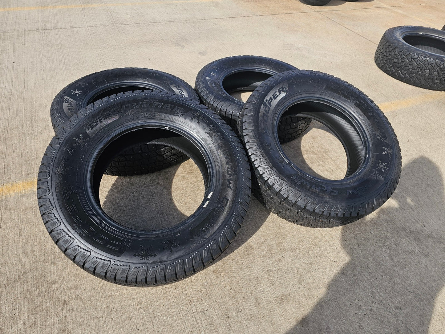 (4) 265/70/18 Cooper Discoverer Snow Claw LT 10 ply load range E tires