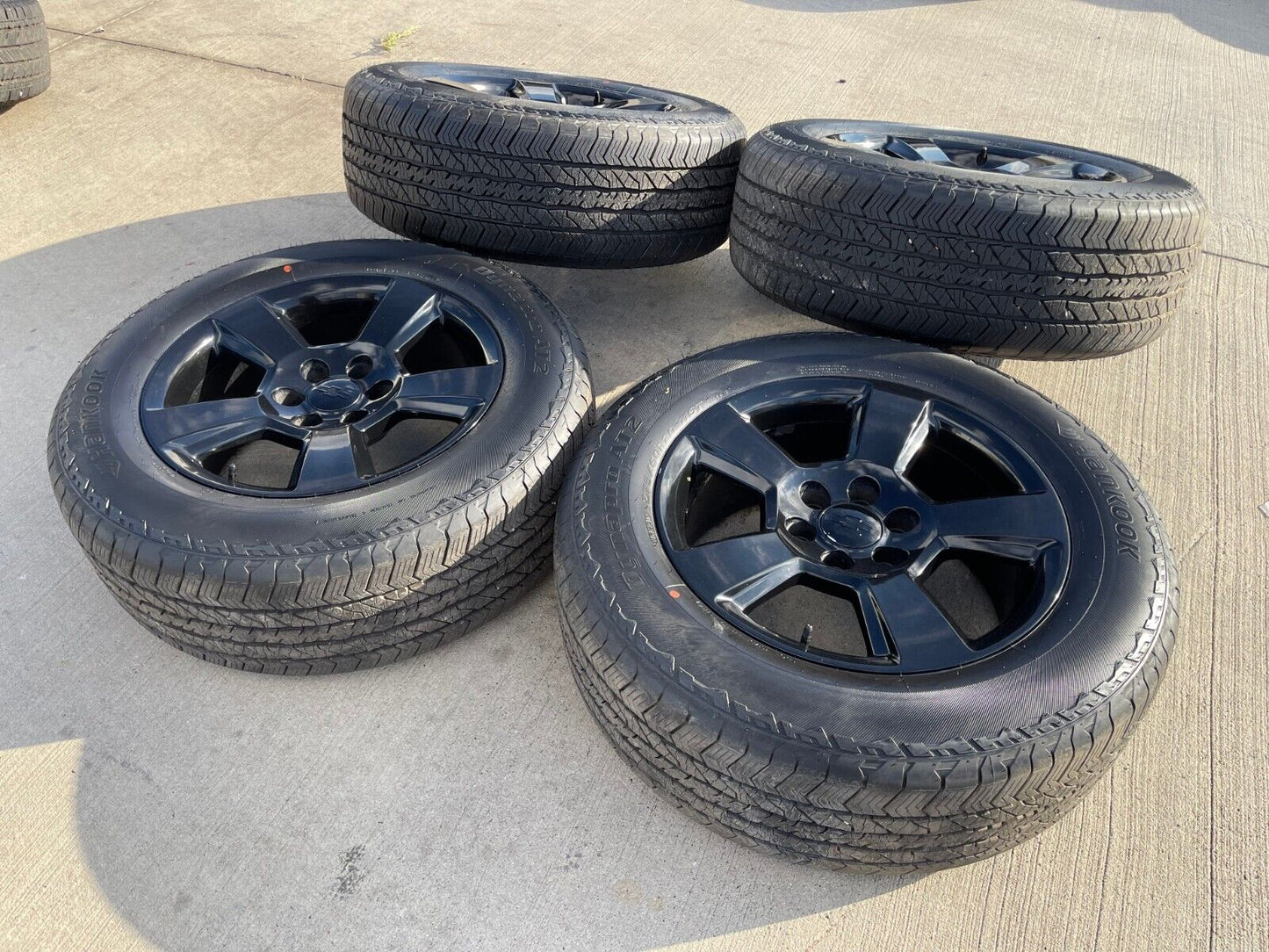 20" Chevy Silverado 1500 Tahoe Suburban OEM wheels rims 5652 tires GMC