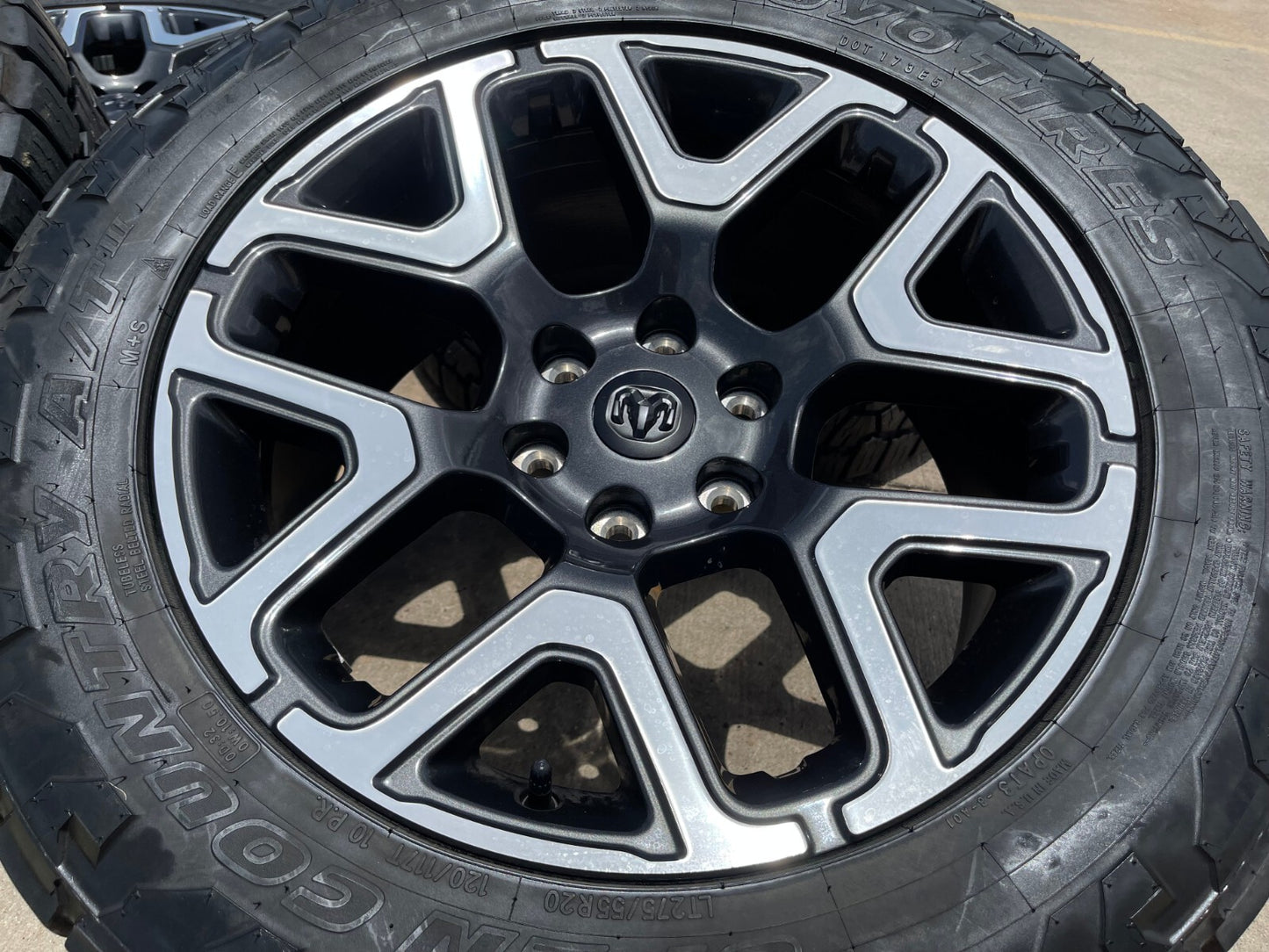 20" Dodge Ram 1500 OEM Laramie wheels rims 68583860AA 2024 2025 TOYO A/T3