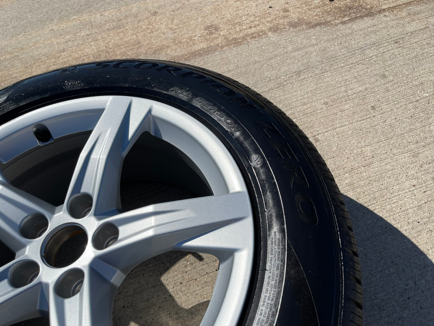 18" Audi Q5 OEM wheel rim Q4 Q7 Q8 12034 VW Atlas 2021 2022 2023 2024 2025 2026