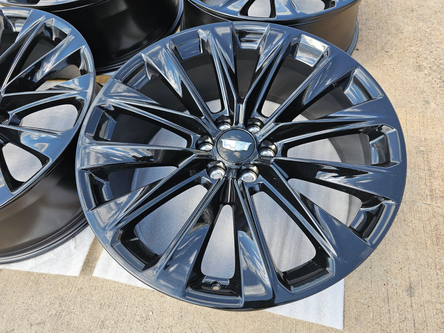 24" Cadillac Escalade V OEM ONYX wheels rims 2023 2024 2025 2026 2027 NEW