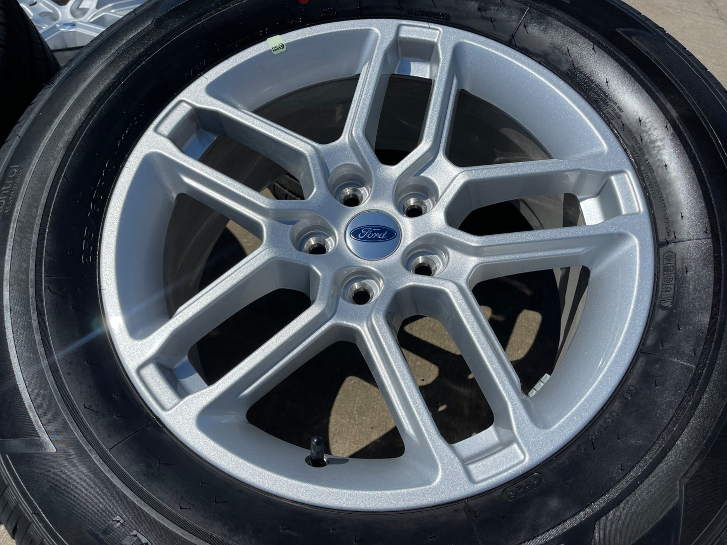 18" Ford Explorer Limited OEM 94024 rims wheels Lincoln Aviator HANKOOK NEW