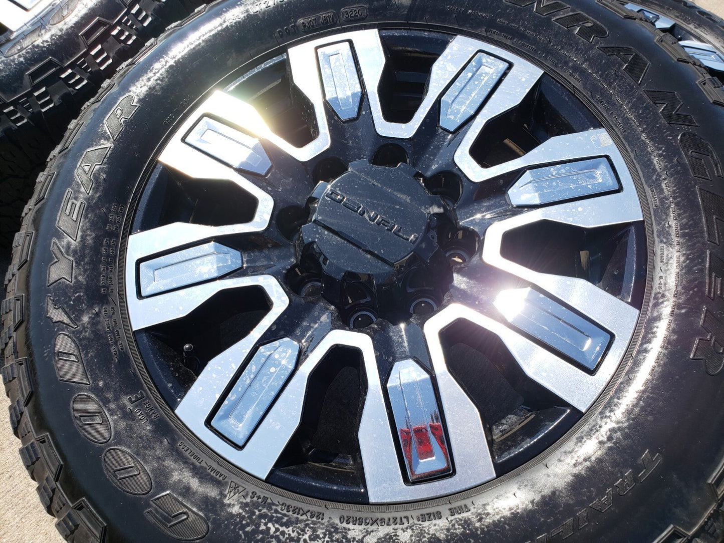 20" GMC Sierra DENALI ULTIMATE 2500 3500 OEM wheels rims 5958 14138 Chevy