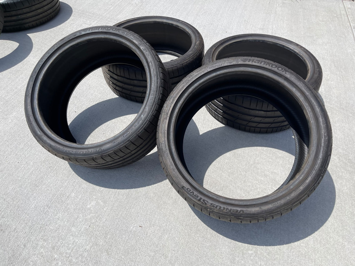 (4) 235/35/19 Hankook Ventus S1 Evo 3 tires 235/35R19 91Y DISCOUNTED
