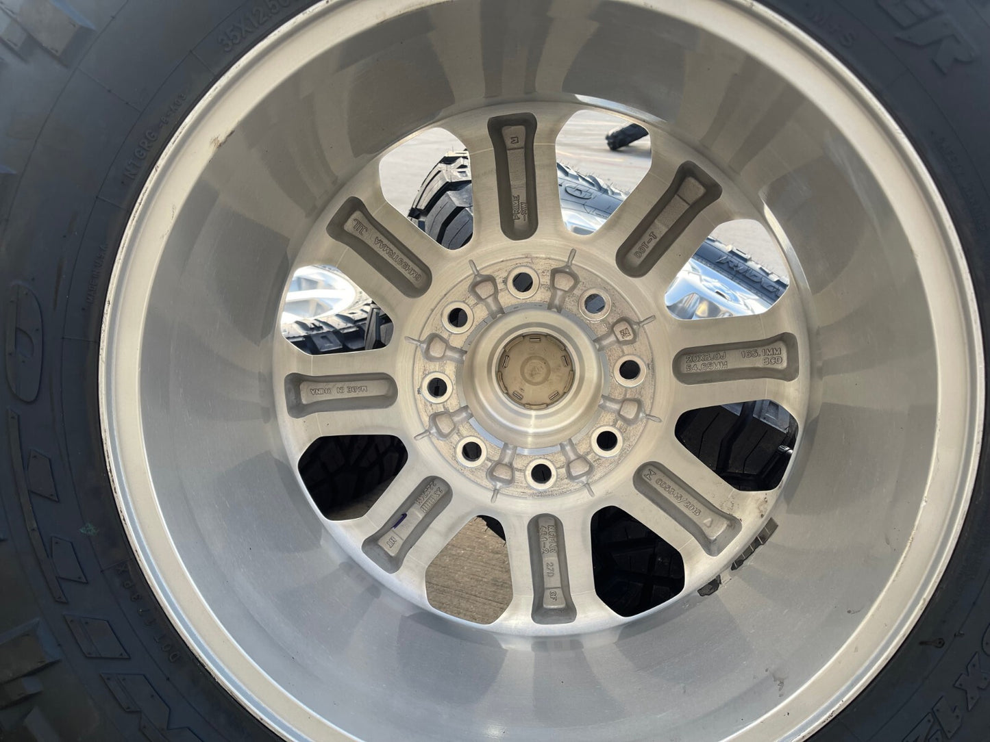 20" Dodge Ram 2500 3500 LARAMIE OEM 2700 wheels rims 2025 2026 NEW 35" NITTO