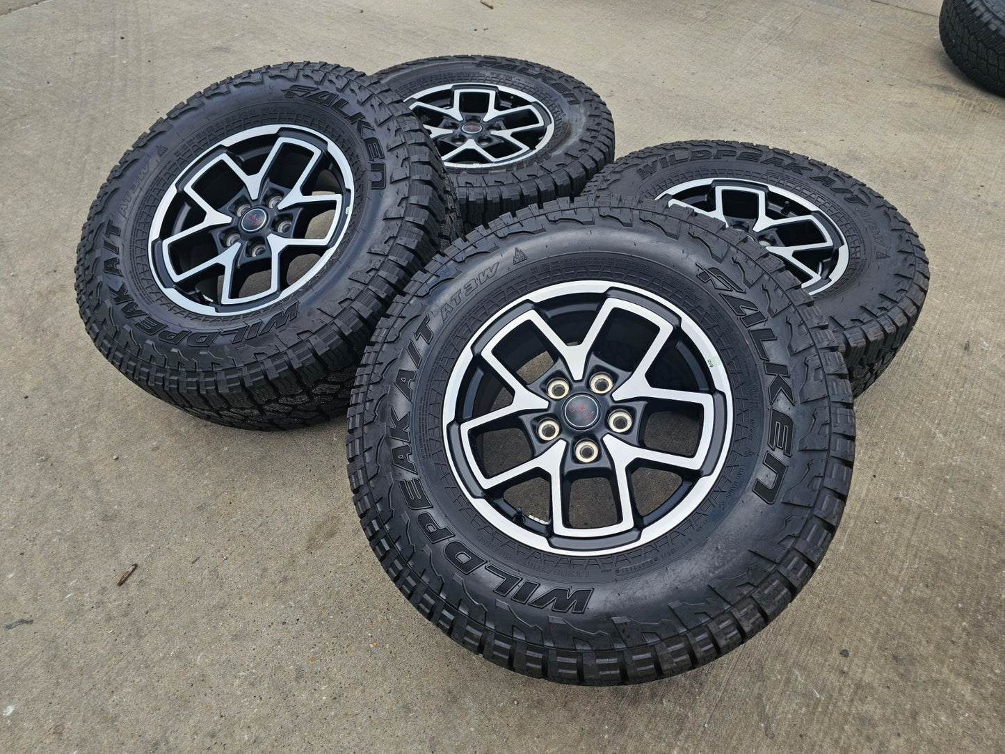 17" Jeep Wrangler Rubicon OEM 95730 9327 wheels rims Gladiator FALKEN A/T 33 NEW