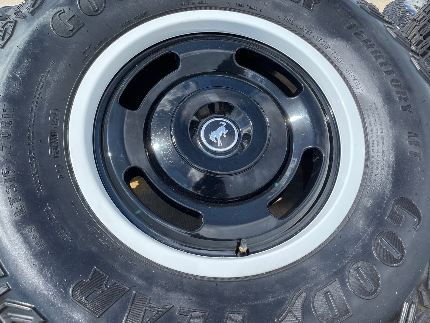 17" Ford Bronco HERITAGE Edition wheels rims SET white GOODYEAR 35"