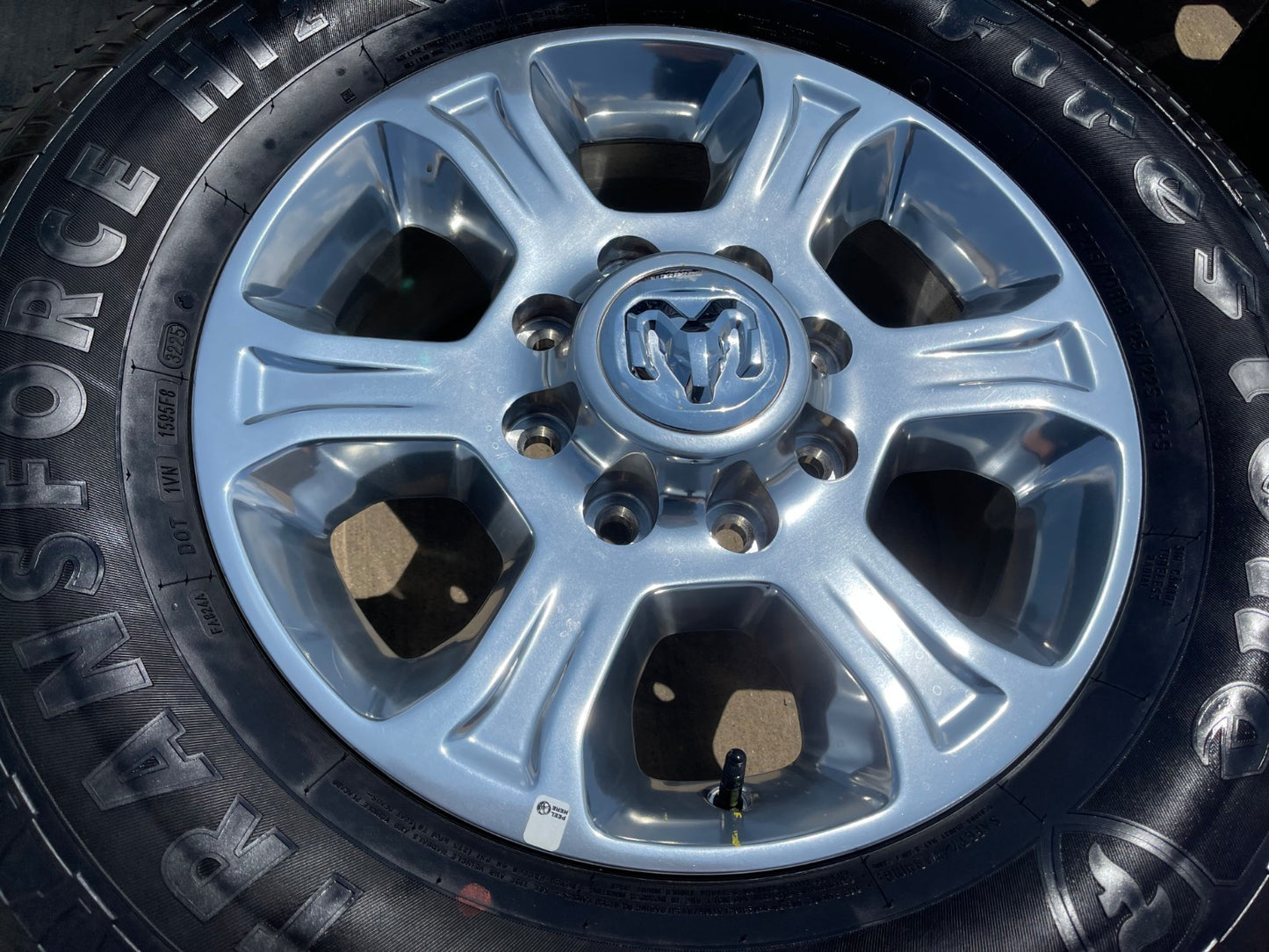 18" Ram 2500 3500 Laramie Power Wagon OEM 2692 wheels rims FIRESTONE H/T2 SET