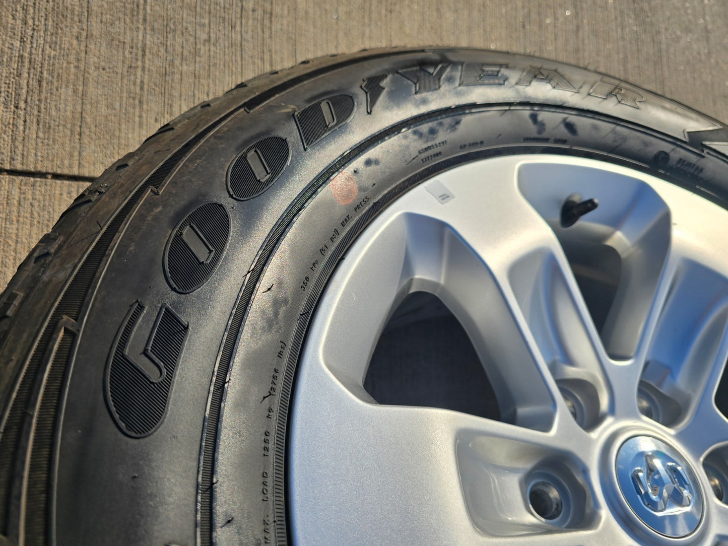 18" Dodge Ram 1500 OEM wheels rims 2672 tires GOODYEAR