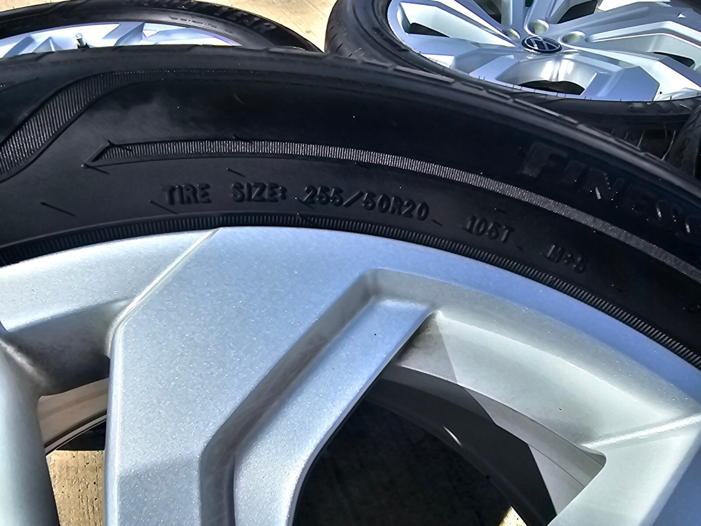 20" VW Atlas OEM wheels rims tires 96855A 70075 Audi Q7 2020 2021 2022 2023 2024