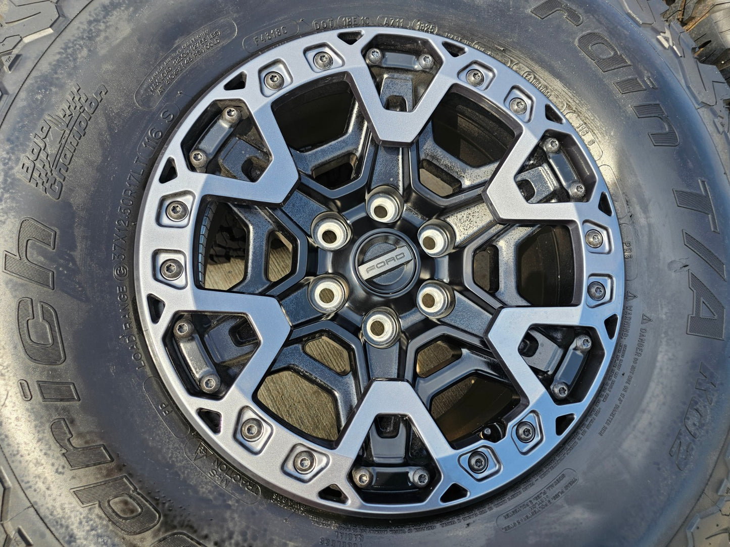 17" Ford F-150 Raptor R OEM BEADLOCK rims wheels 2025 2026 BFG 37" NEW