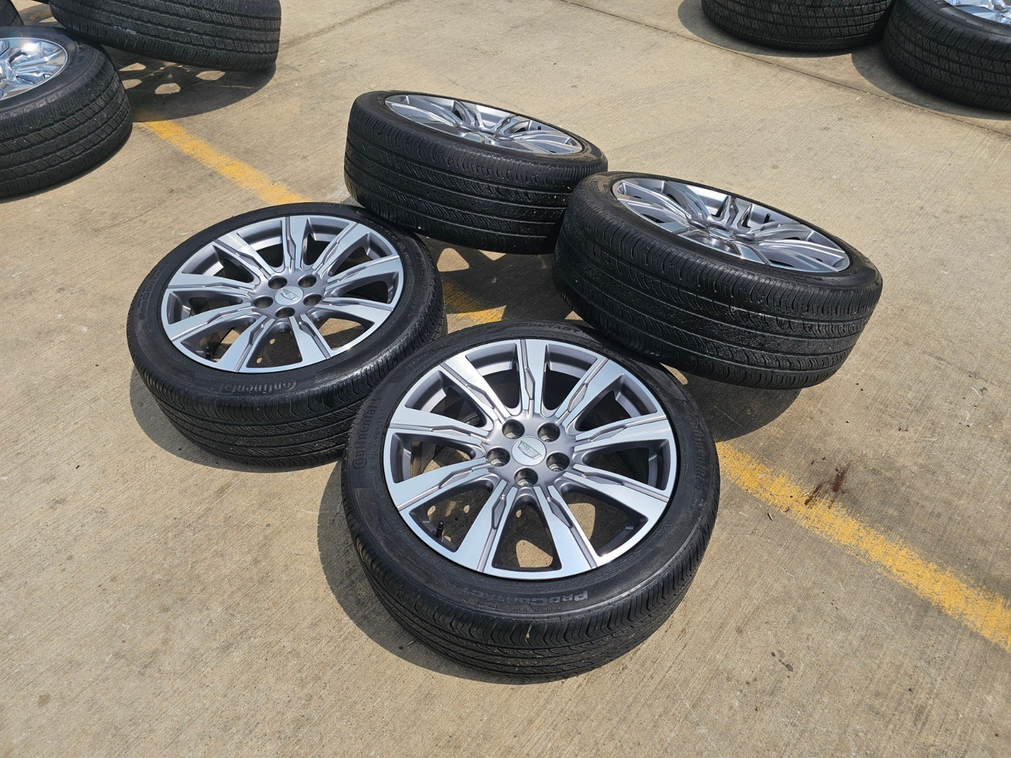 20" Cadillac XT4 OEM 4826 wheels rims tires 2022 2023 2024 2025 2026 2027