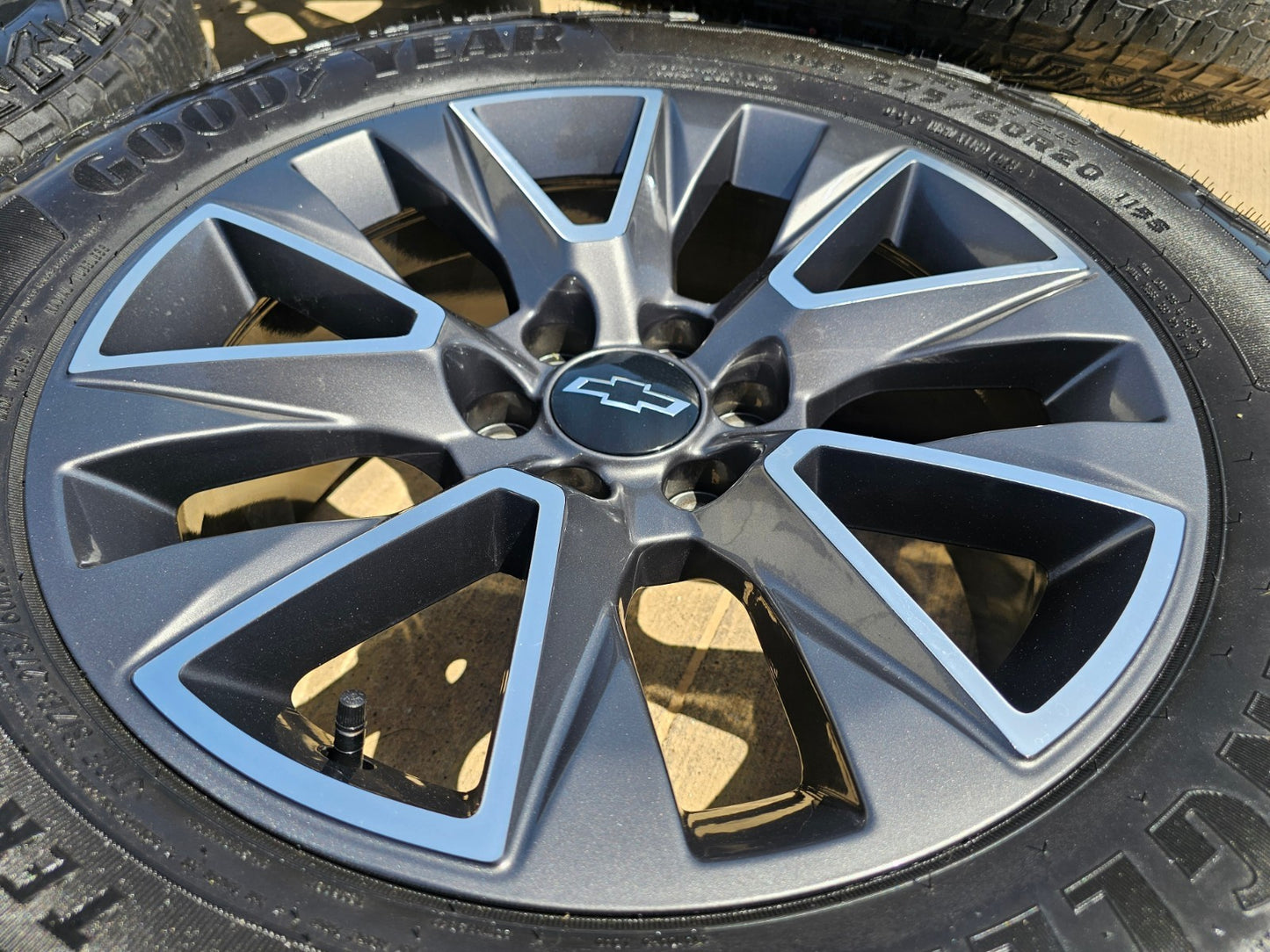 20" Chevy Tahoe Silverado OEM 5919 wheels rims GMC Yukon tires GOODYEAR