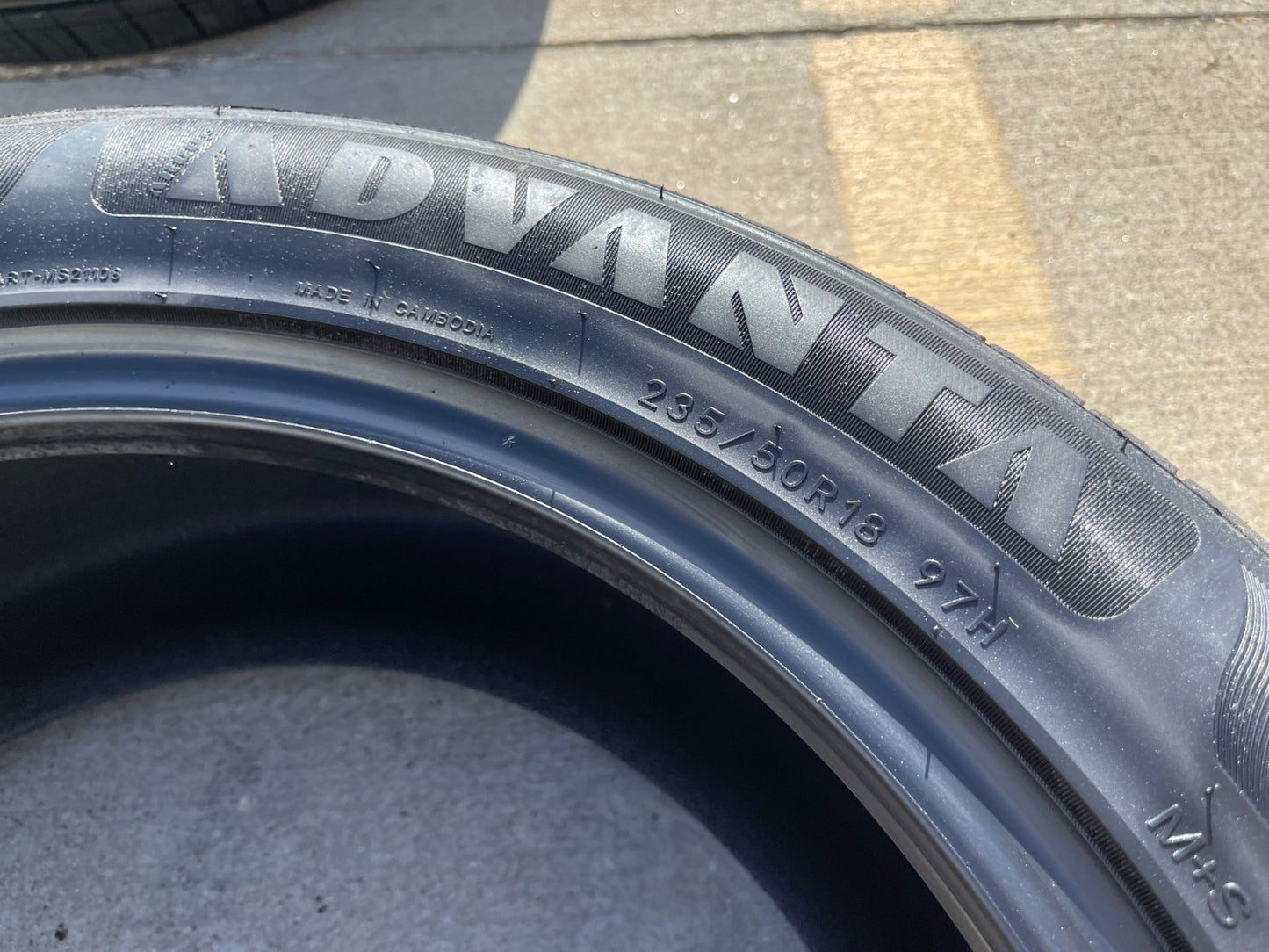 (1) 235/50/18 Advanta ER-800 A/S tire 235/50R18 97H NEW
