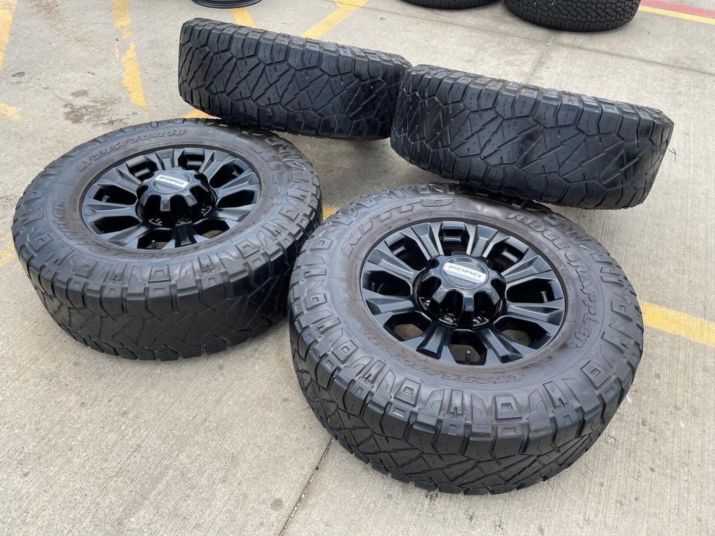 18" Ford F-250 F-350 OEM TREMOR black rims wheels 10097 tires NITTO 34"