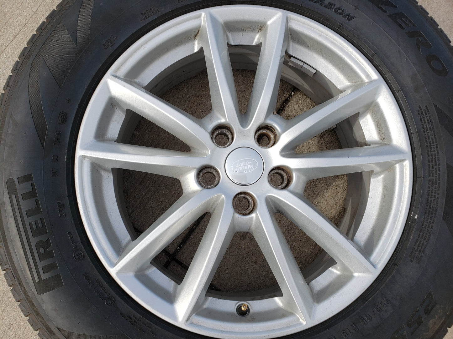 19" Range Land Rover OEM wheel rim 72269 SPARE 2016 2017 2018 2019 2020 2021