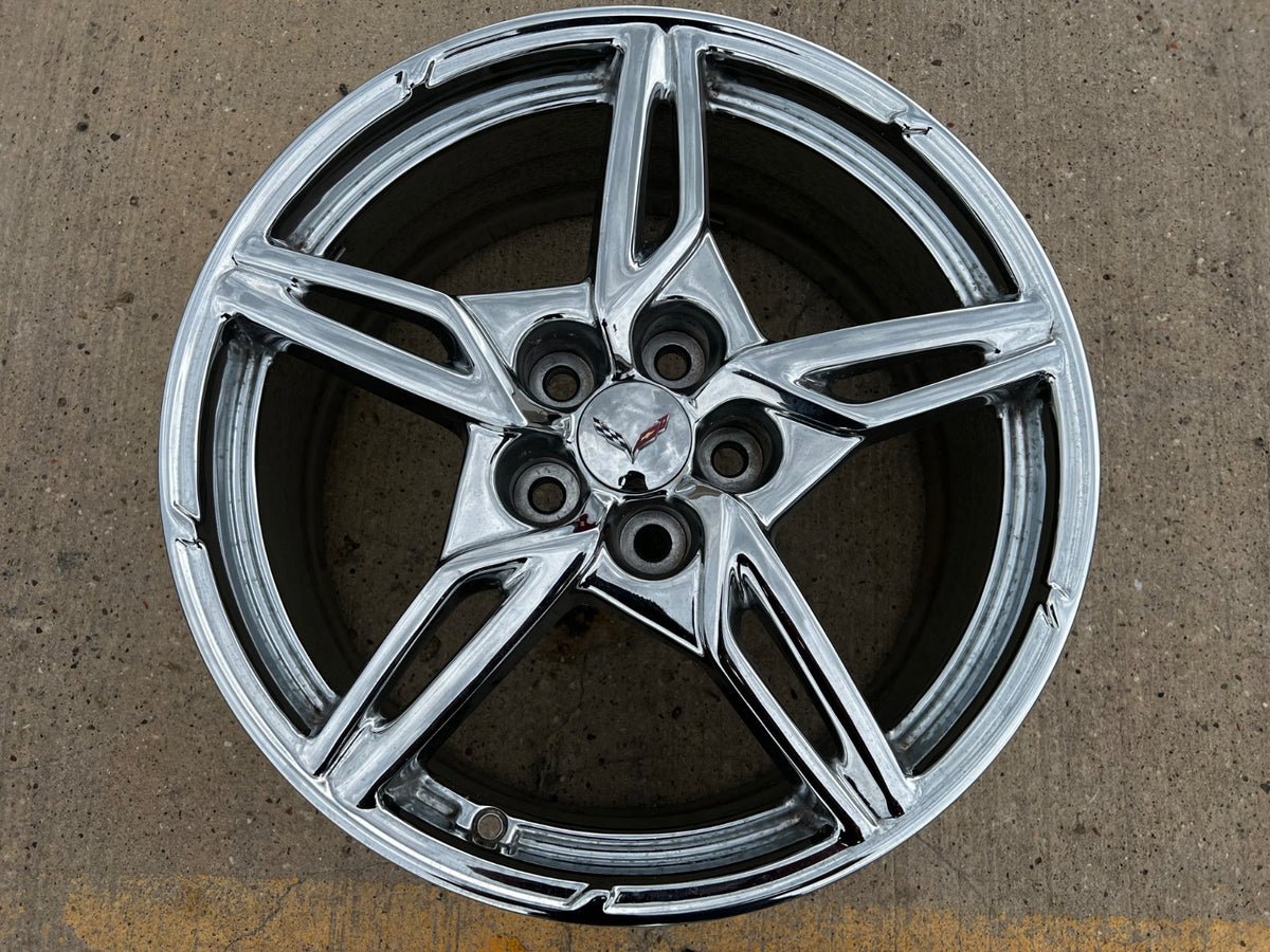 19" 19x8.5 Chevy Corvette C8 OEM wheel rim 14007 96704 FRONT CHROME