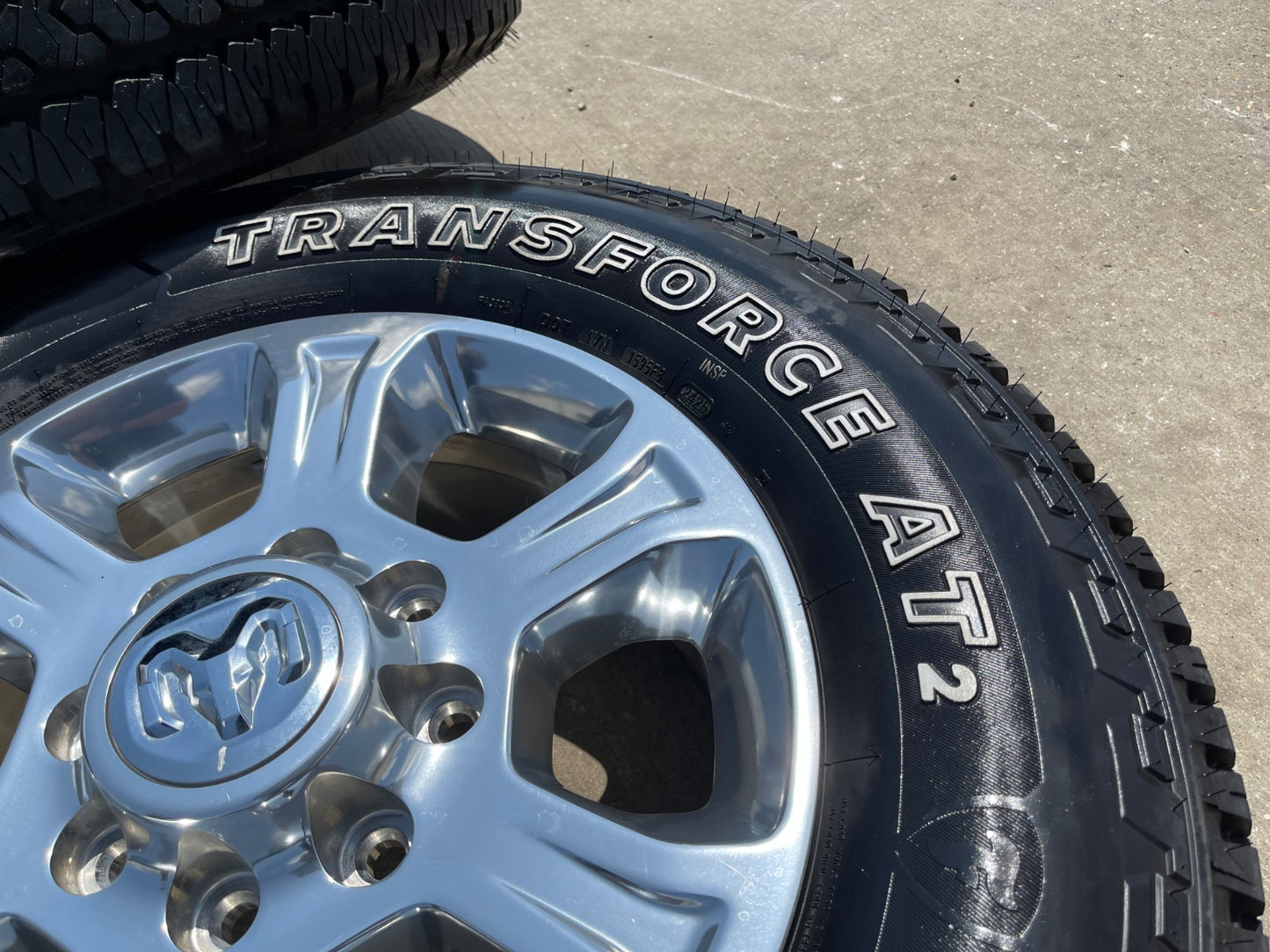 18" Ram 2500 3500 Laramie Power Wagon OEM 2692 wheels rims FIRESTONE SET NEW