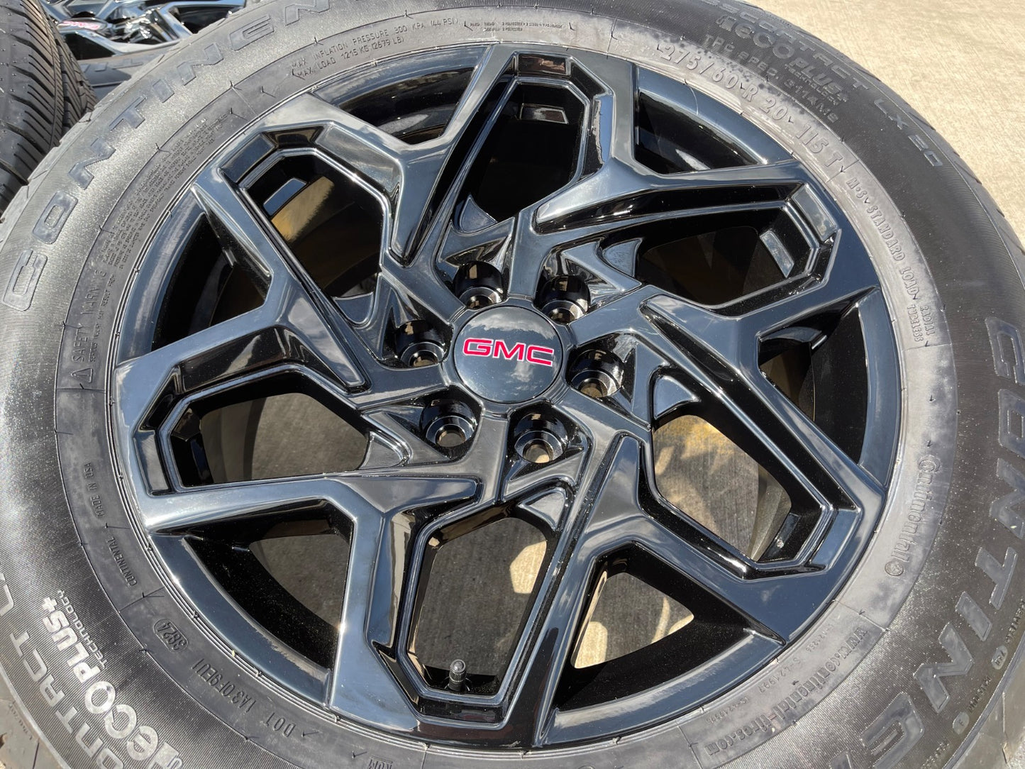 20" GMC Sierra Yukon AT4 Tahoe Silverado 95369 OEM wheels rims CONTINENTAL NEW