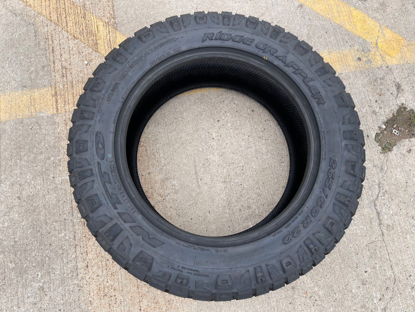 (1) 265/60/20 Nitto Ridge Grappler R/T tire 112T 265/60R20 NEW