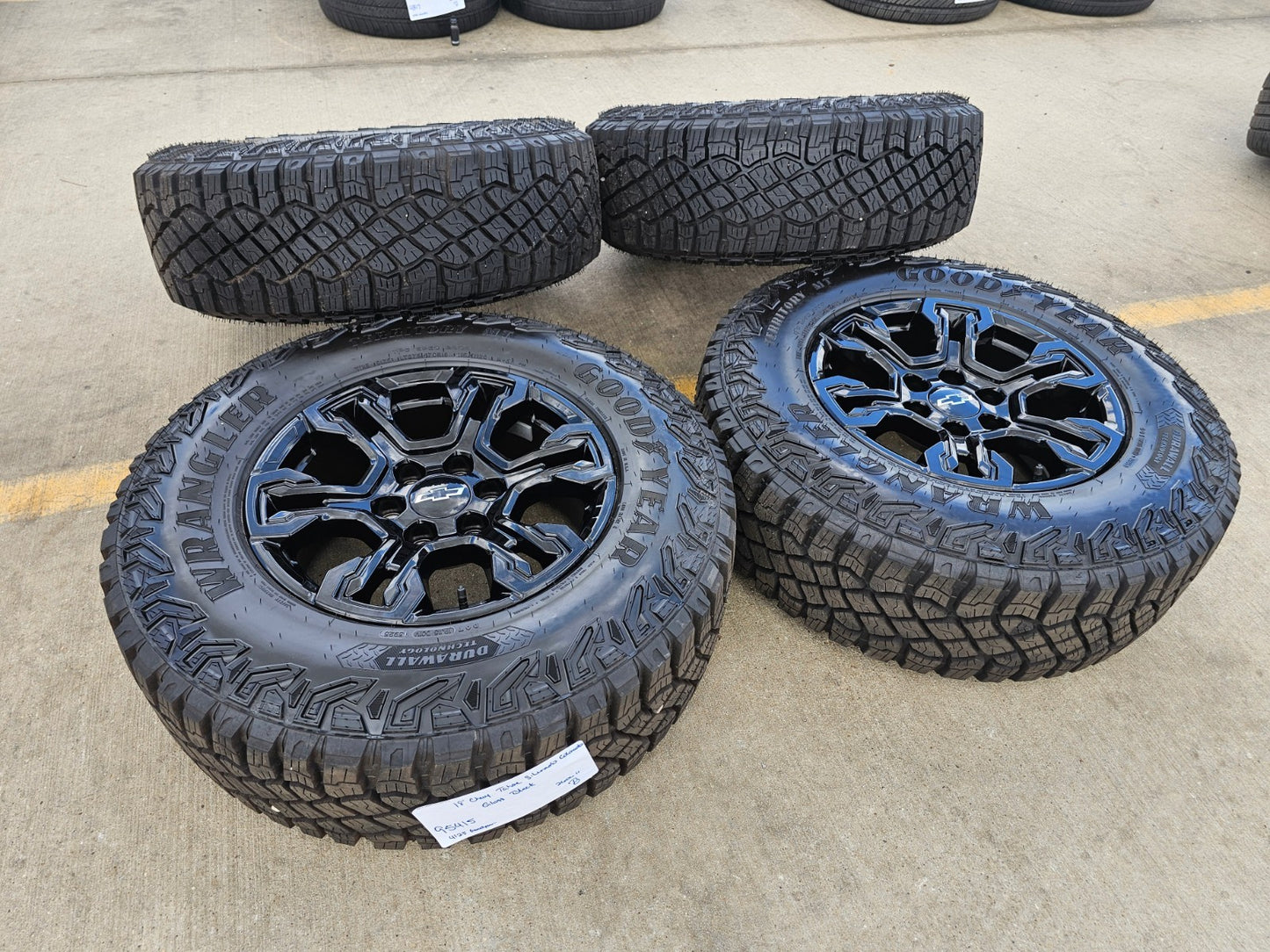NEW 18" Chevy Silverado ZR2 Tahoe TRAIL BOSS Sierra OEM 95415 wheels rims NEW