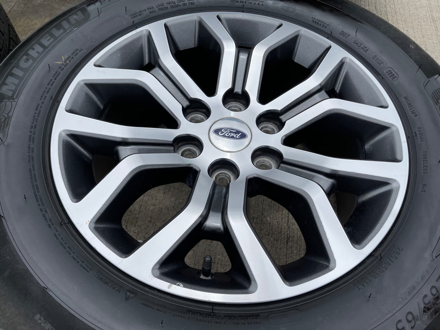 18" Ford F-150 TREMOR OEM rims wheels 10342 95351 SET Expedition MICHELIN NEW