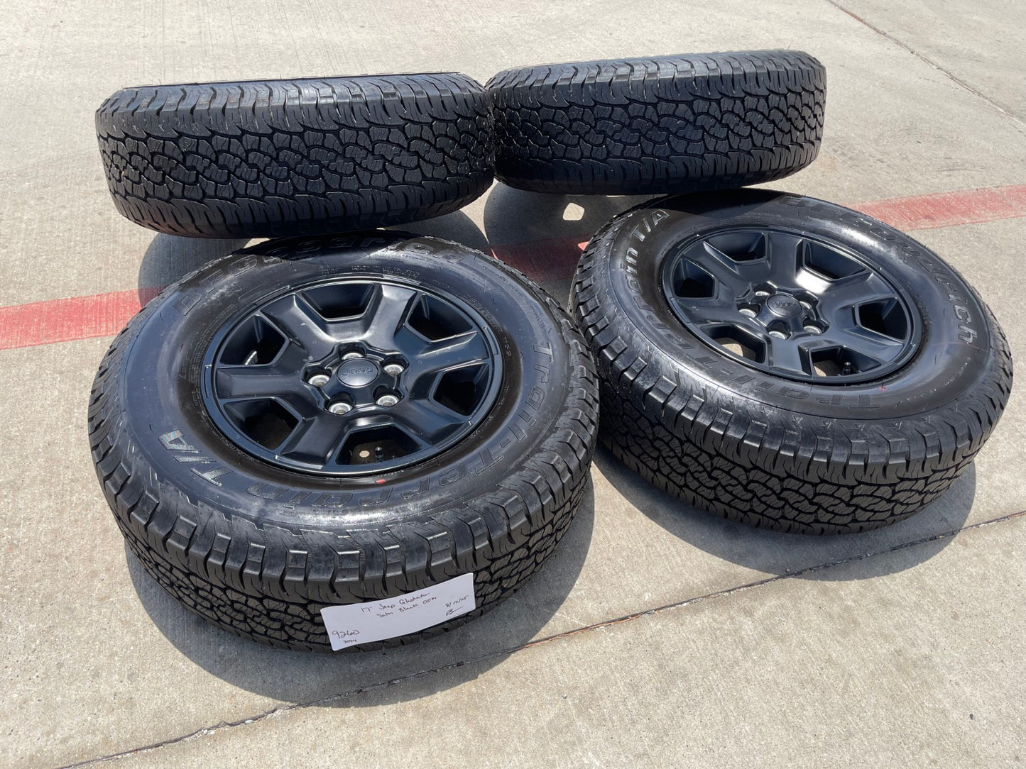 17" Jeep Wrangler Rubicon OEM 9260 wheels rims Gladiator tires BFG A/T NEW