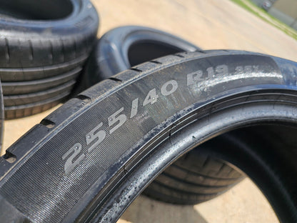 (4) 235/35/20 Pirelli P Zero tires 92Y 235/35R20 XL PNCS TO