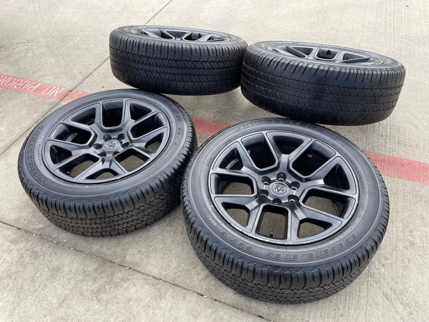 22" Dodge Ram 1500 OEM LIMITED Laramie wheels rims black 2725 2684 BRIDGESTONE