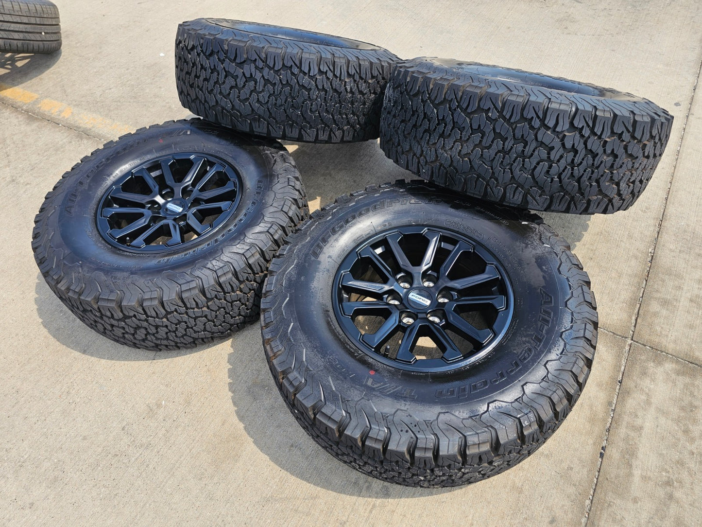 17" Ford F-150 Raptor OEM rims wheels Bronco 2023 2024 2025 2026 NEW BFG KO2 A/T