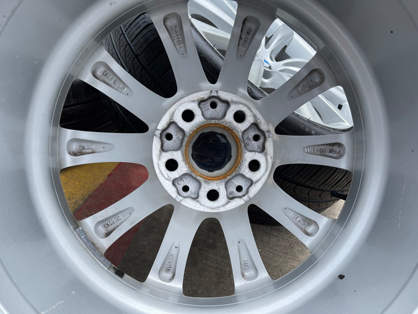 18" BMW 640i 740i 750i 840i GT 5 6 7 8 Series OEM 86272 wheels rims PIRELLI