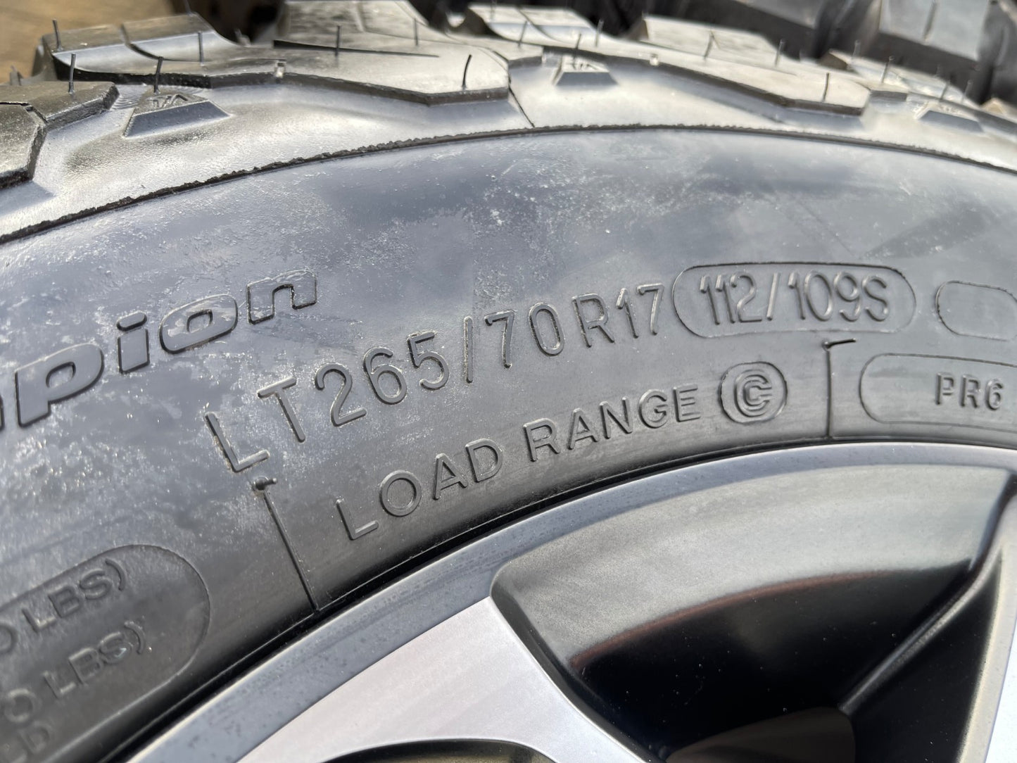 17" Jeep Wrangler Rubicon OEM wheels rims Gladiator 96832 9282 BFG KO2 A/T NEW