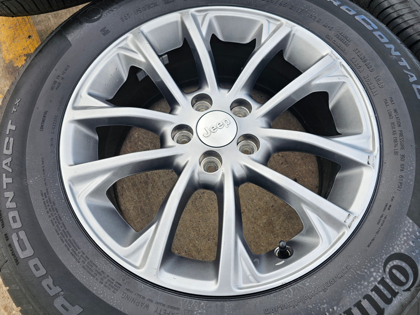 17" Jeep Cherokee wheels OEM rims Compass Renegade 9201 9202 tires