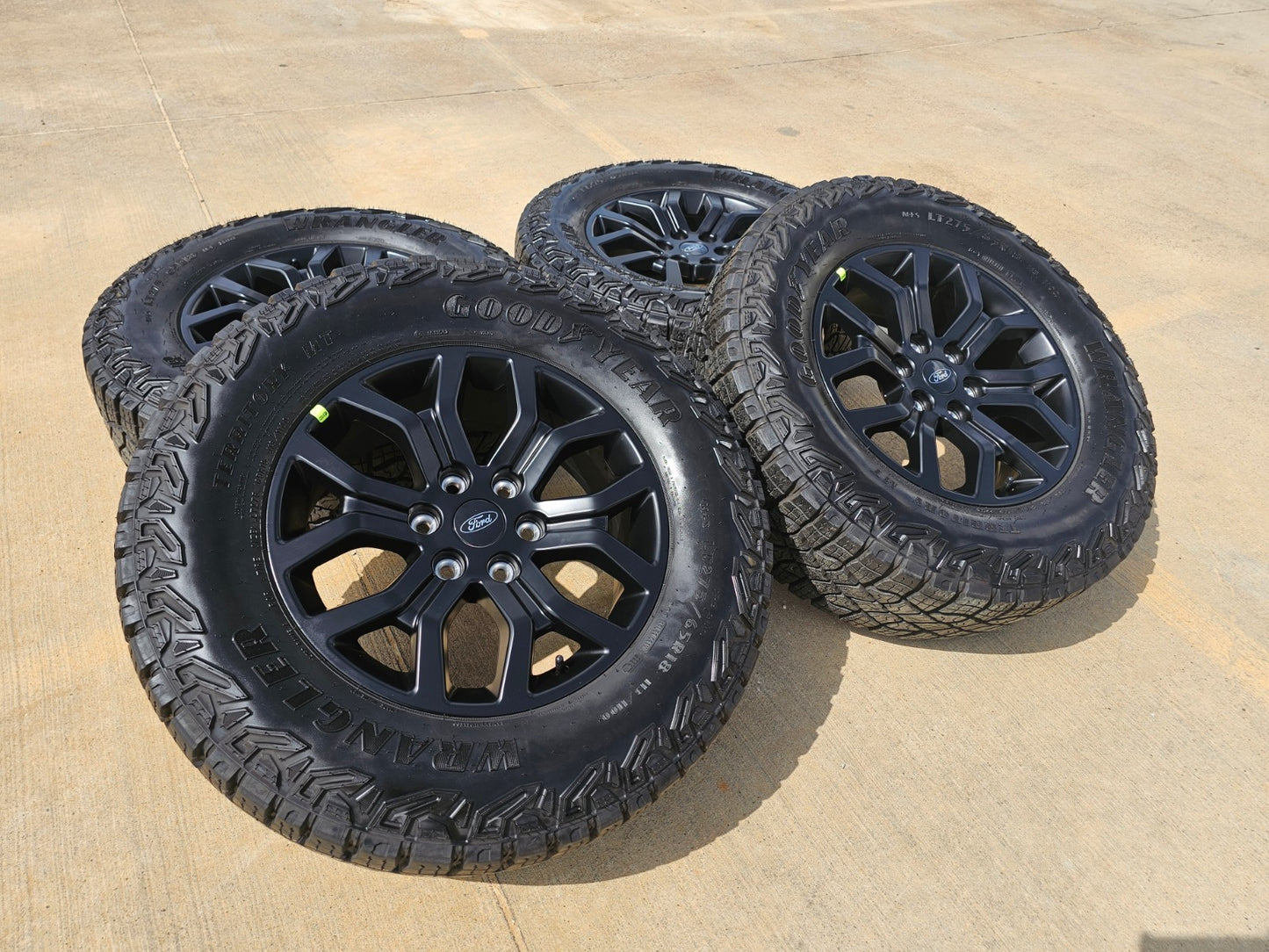 18" Ford F-150 TREMOR OEM rims wheels 10342 95351 SET Expedition 2025 2026 2027
