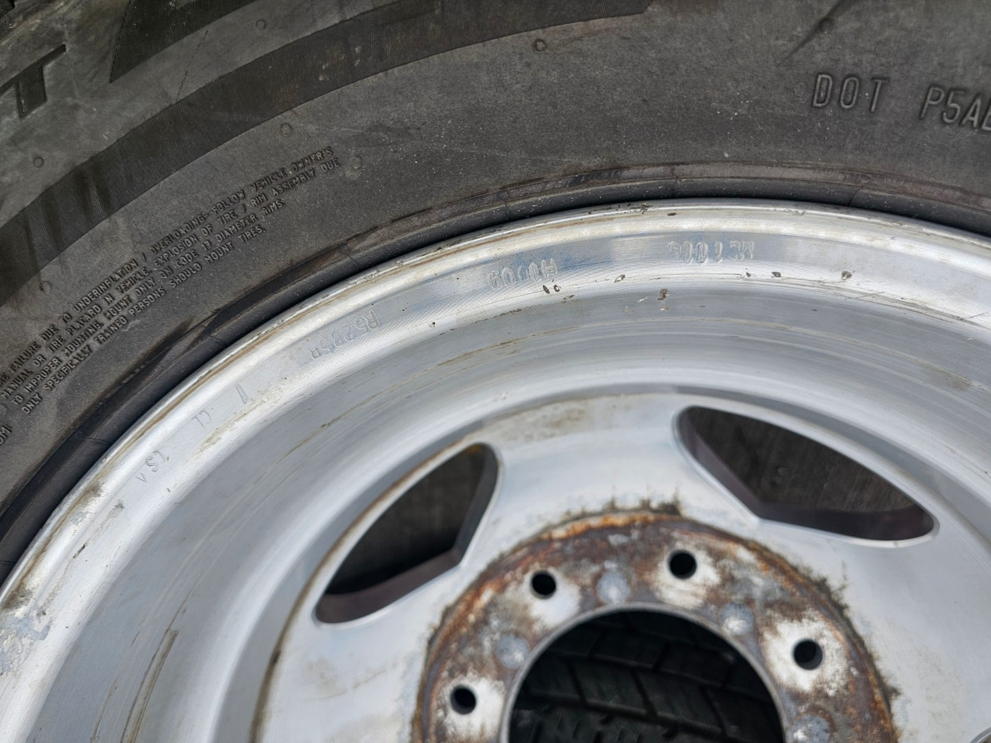 17" Chevy Silverado GMC Sierra 3500 Dually rims wheels OEM 5519 5520 CONTINENTAL