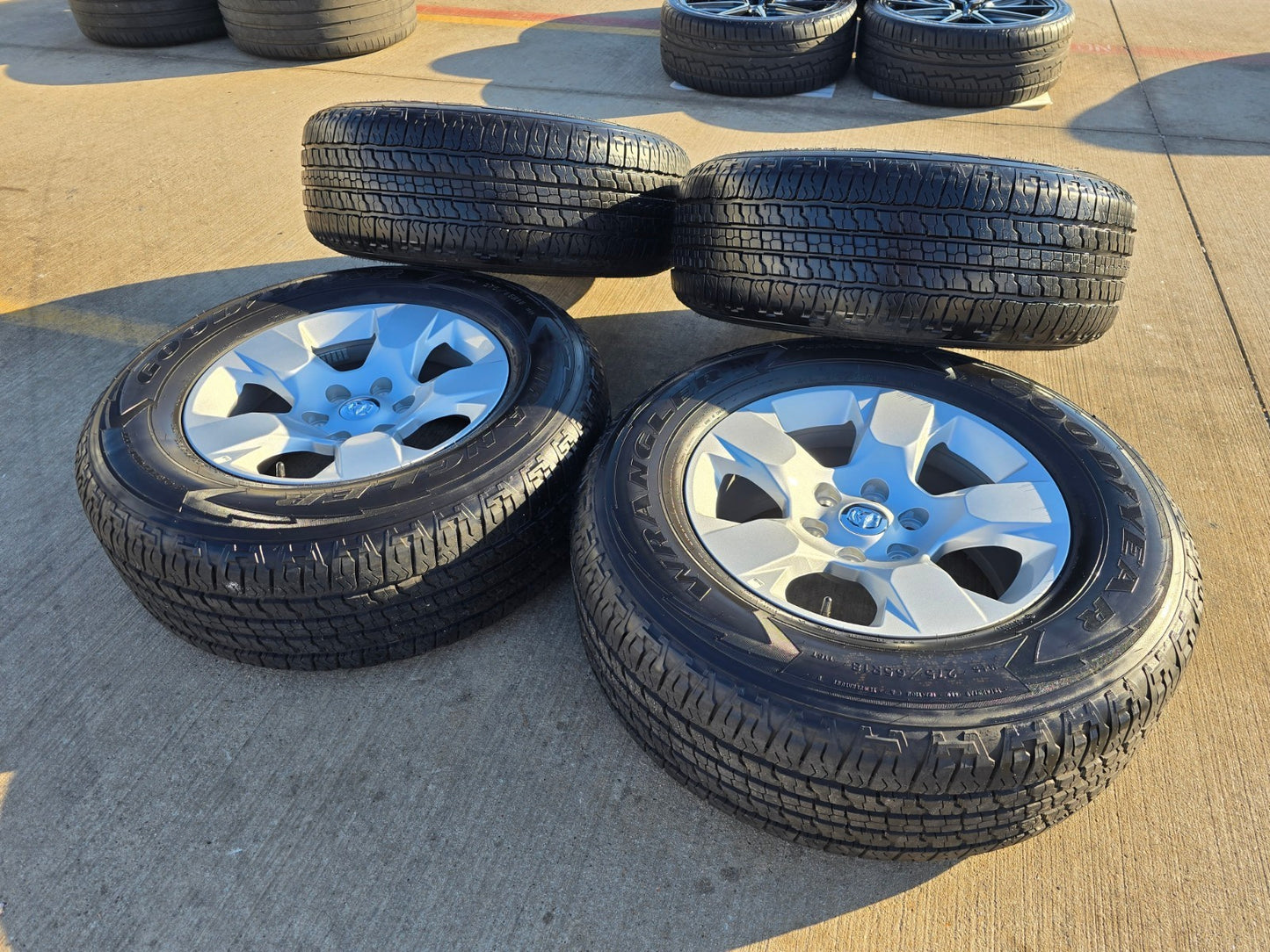 18" Ram 1500 OEM stock 2669 wheels rims 2021 2022 2023 2024 2025 2026 GOODYEAR