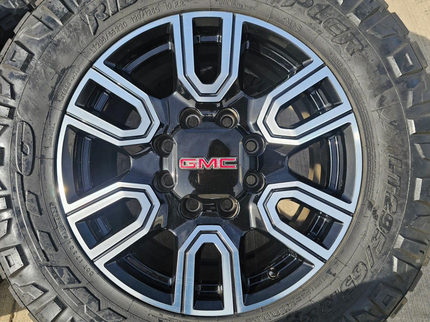 20" GMC Sierra AT4 2500 3500 OEM wheels rims 5950 Silverado NITRO 35"