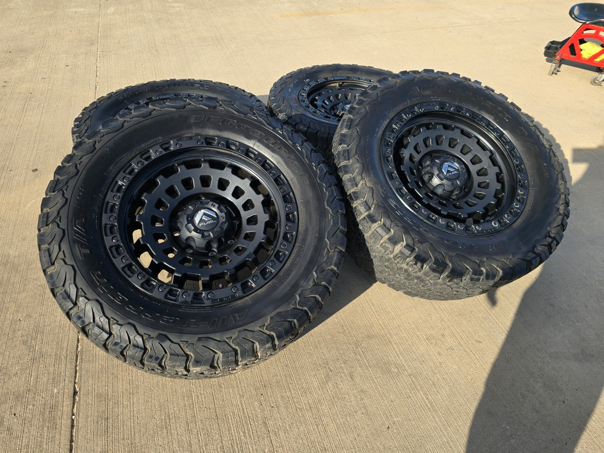 20" FUEL D633 Zephyr GMC Sierra Chevy Silverado 2500 3500 wheels rims 8x180 BFG