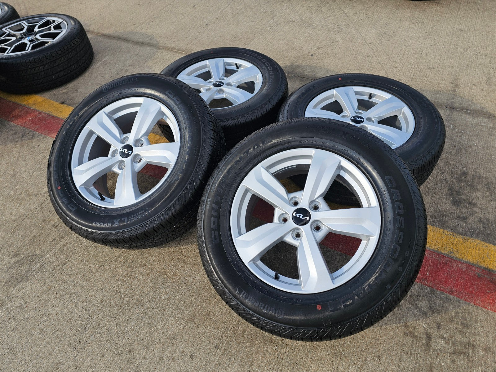 Kia R20 Rims Shop OEM 17