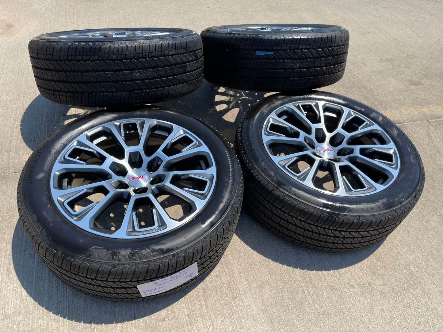 22" GMC Yukon Sierra DENALI OEM wheels rims Tahoe PIRELLI 2025 2026 2027 NEW