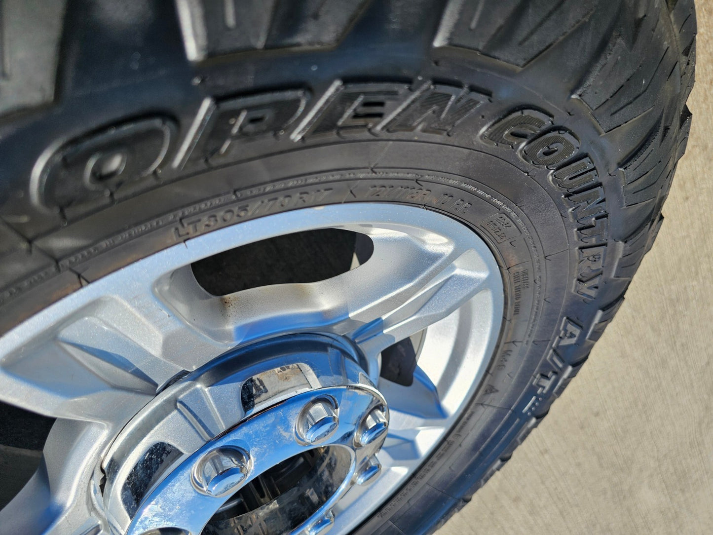 17" Ford F-250 F-350 OEM 10096 TREMOR wheels rims tires TOYO A/T3 34"
