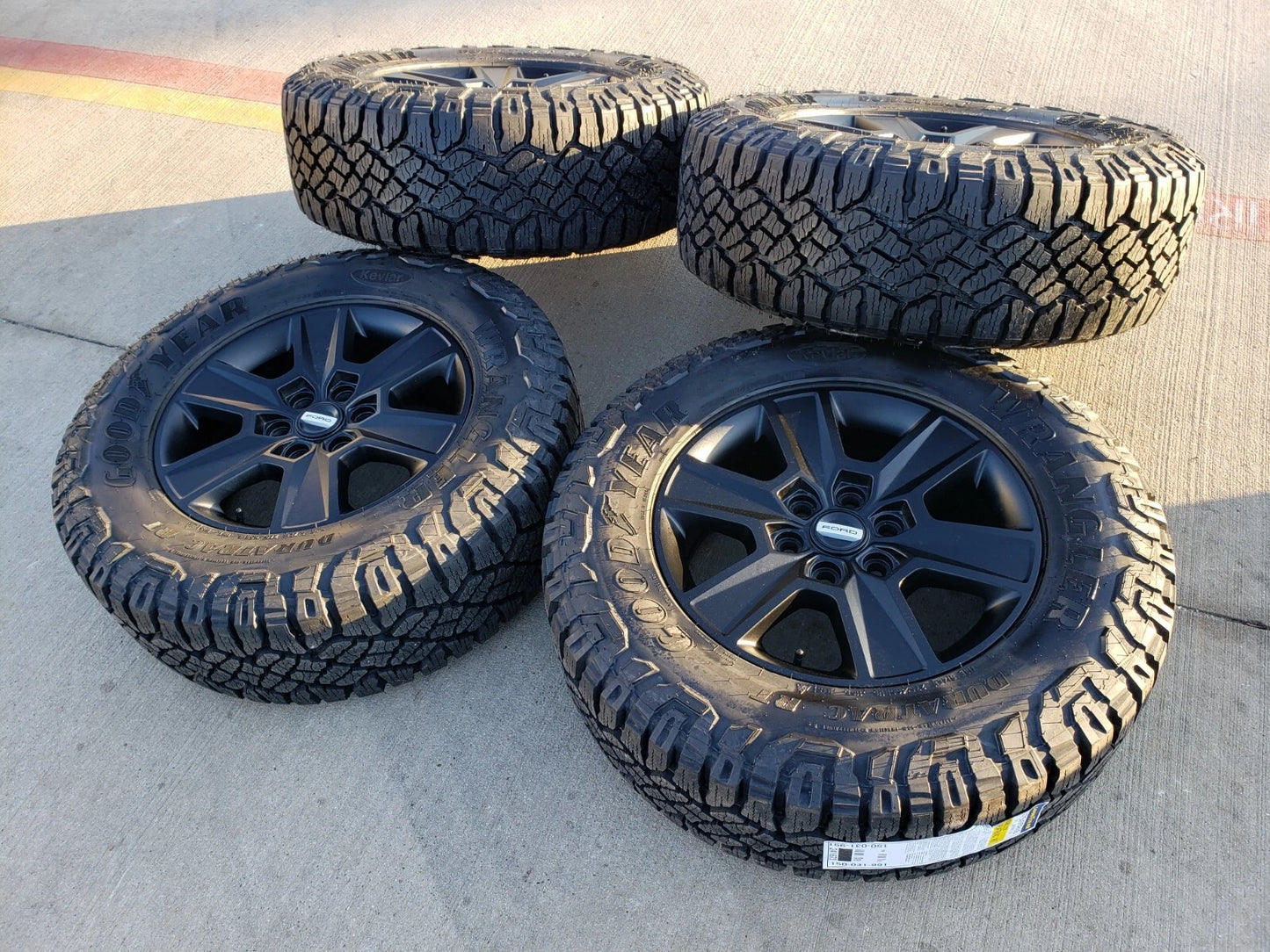 18" Ford F-150 Expedition OEM rims wheels 3997 3999 tires NEW DURATRAC R/T